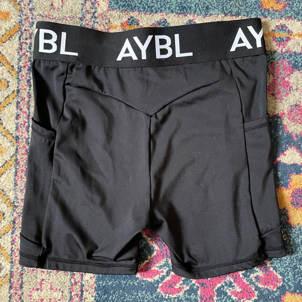 Aybl shorts size small